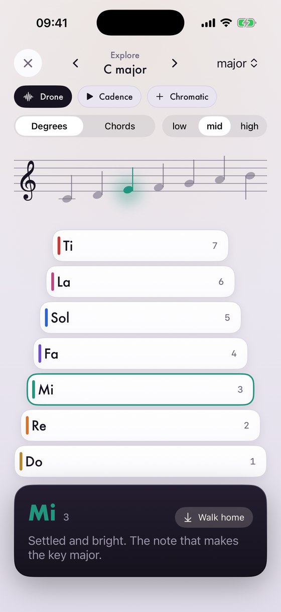 Explore: the full ladder in C major, Mi held down and sounding, with its character below.